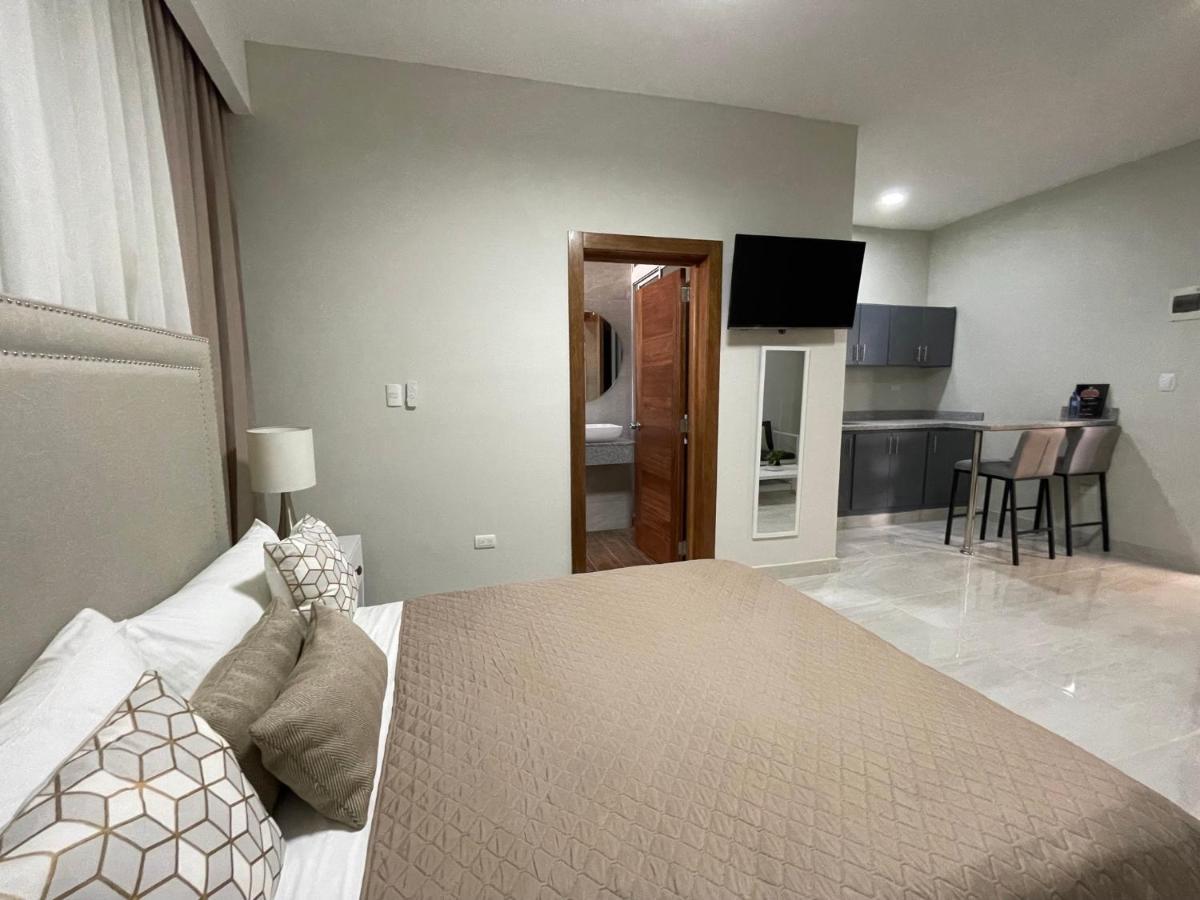 Hotel Monarca Higuey Екстер'єр фото
