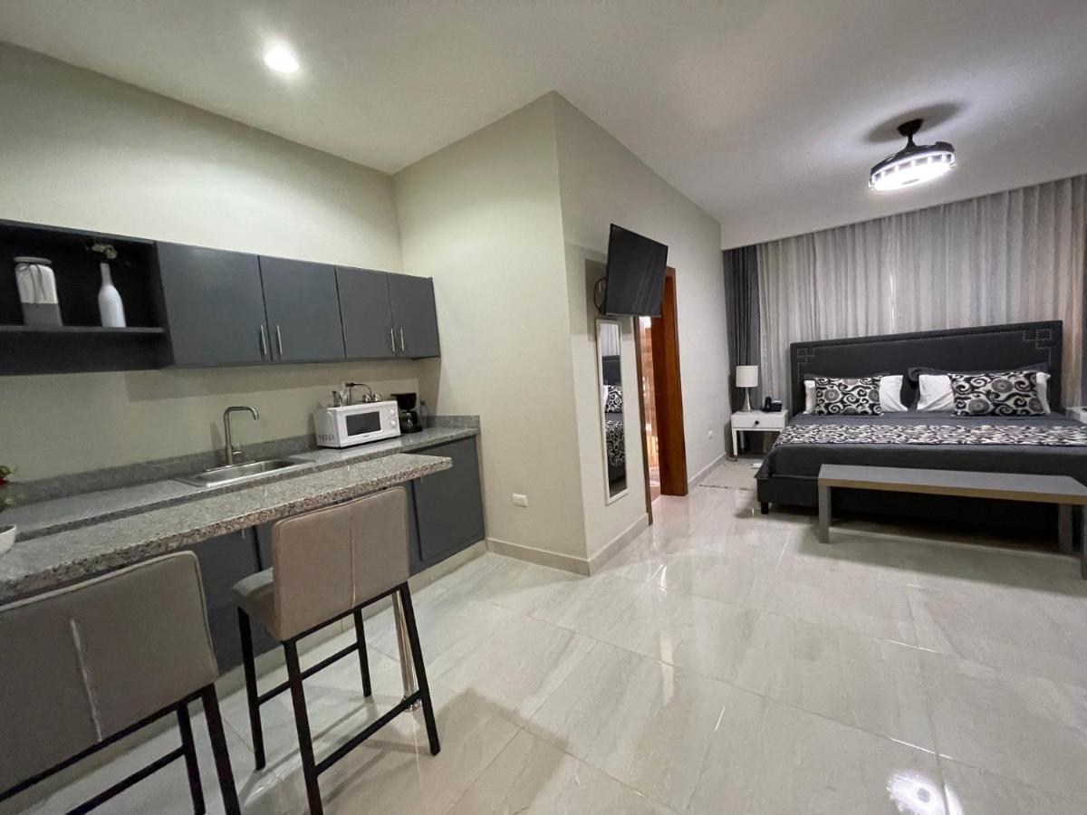 Hotel Monarca Higuey Екстер'єр фото