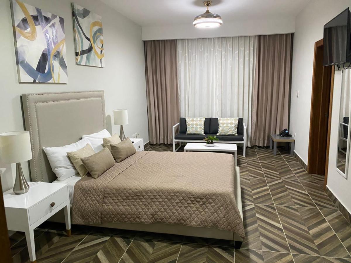 Hotel Monarca Higuey Екстер'єр фото