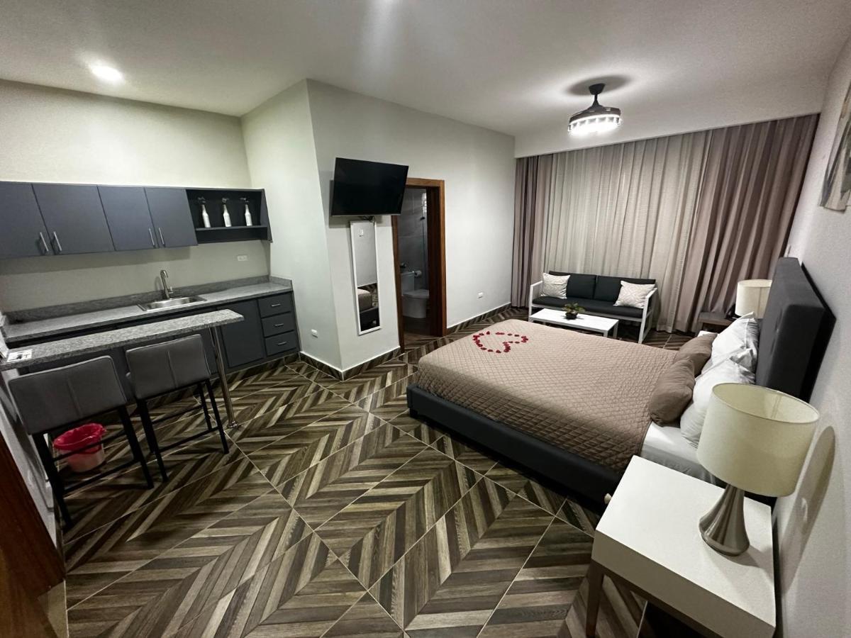 Hotel Monarca Higuey Екстер'єр фото