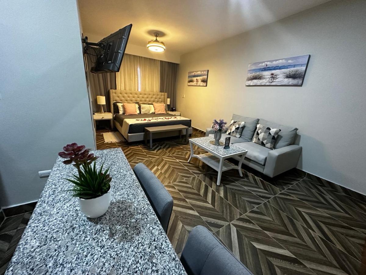 Hotel Monarca Higuey Екстер'єр фото