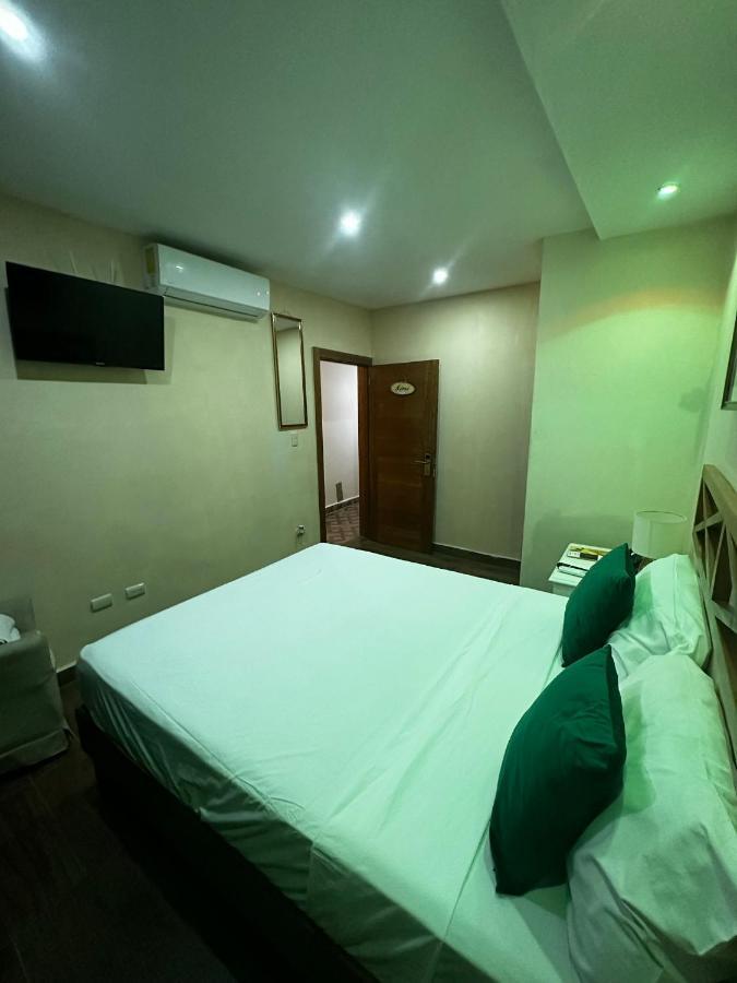 Hotel Monarca Higuey Екстер'єр фото
